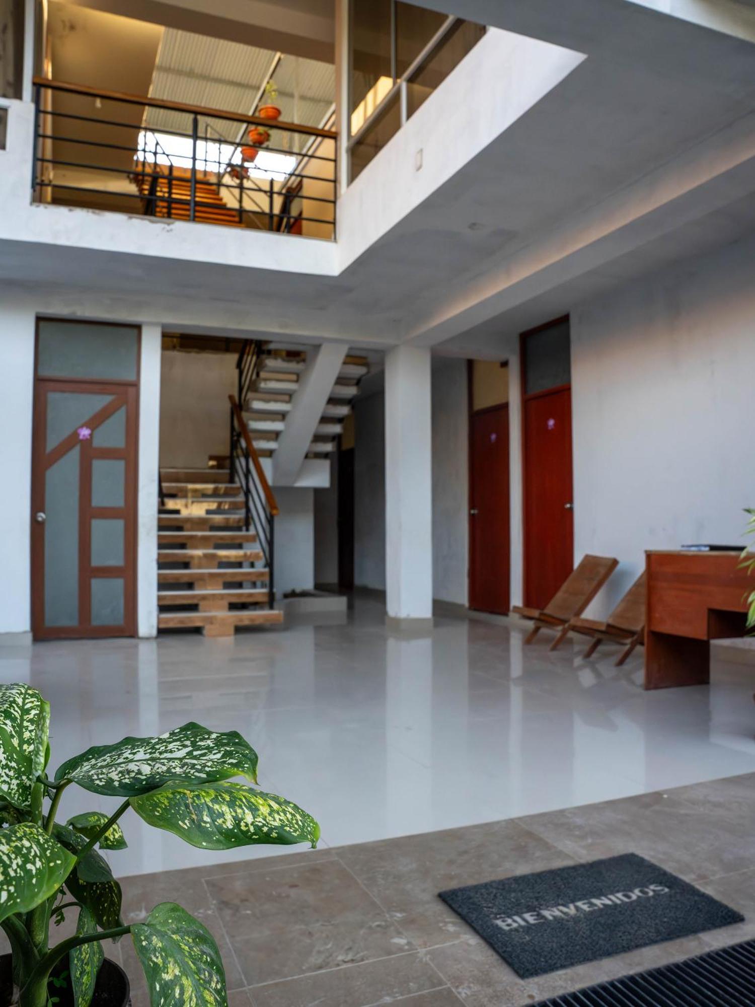 Hospedaje Miraflores Moyobamba Exterior foto